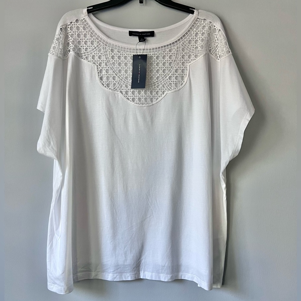 Tommy Hilfiger Women’s Plus Size White Top Size 3X